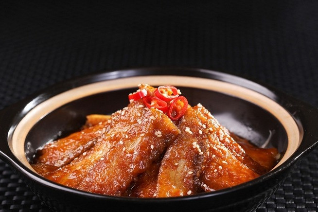 油燜帶魚 油燜帶魚