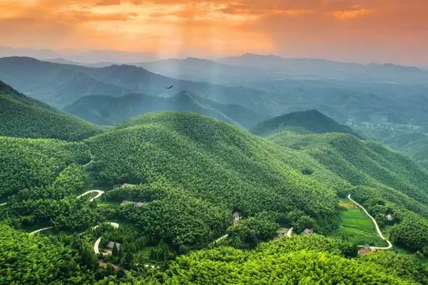 廣德山脈 廣德山脈