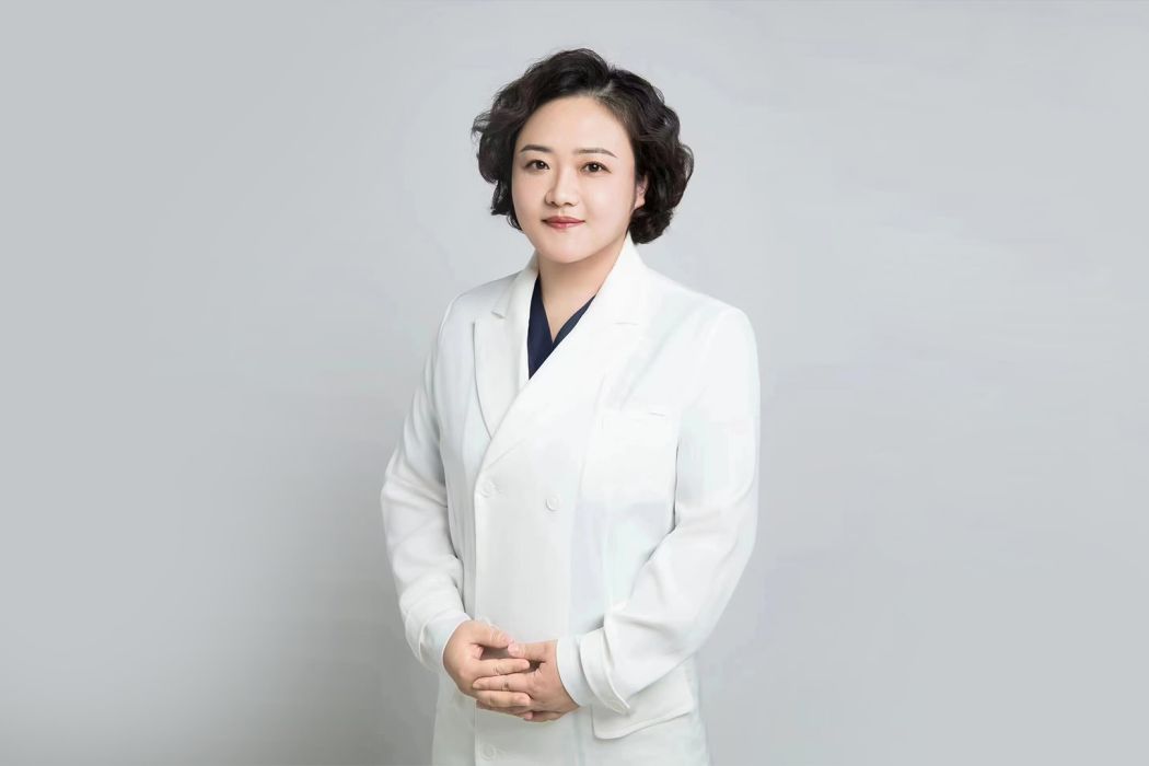 李姍姍(寧波鄞州藝星時代美容醫院執業醫師) 李姍姍(寧波鄞州藝星時代美容醫院執業醫師)