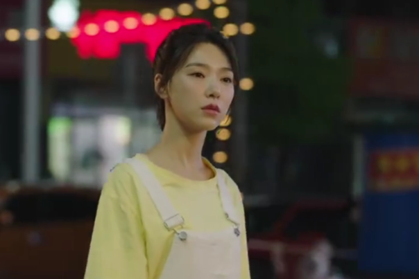 文彤(電視劇《青春正好》中的角色,由演員寧心飾演) 文彤(電視劇《青春正好》中的角色,由演員寧心飾演)