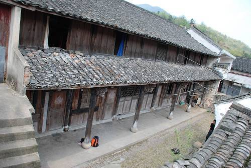萬一村 萬一村