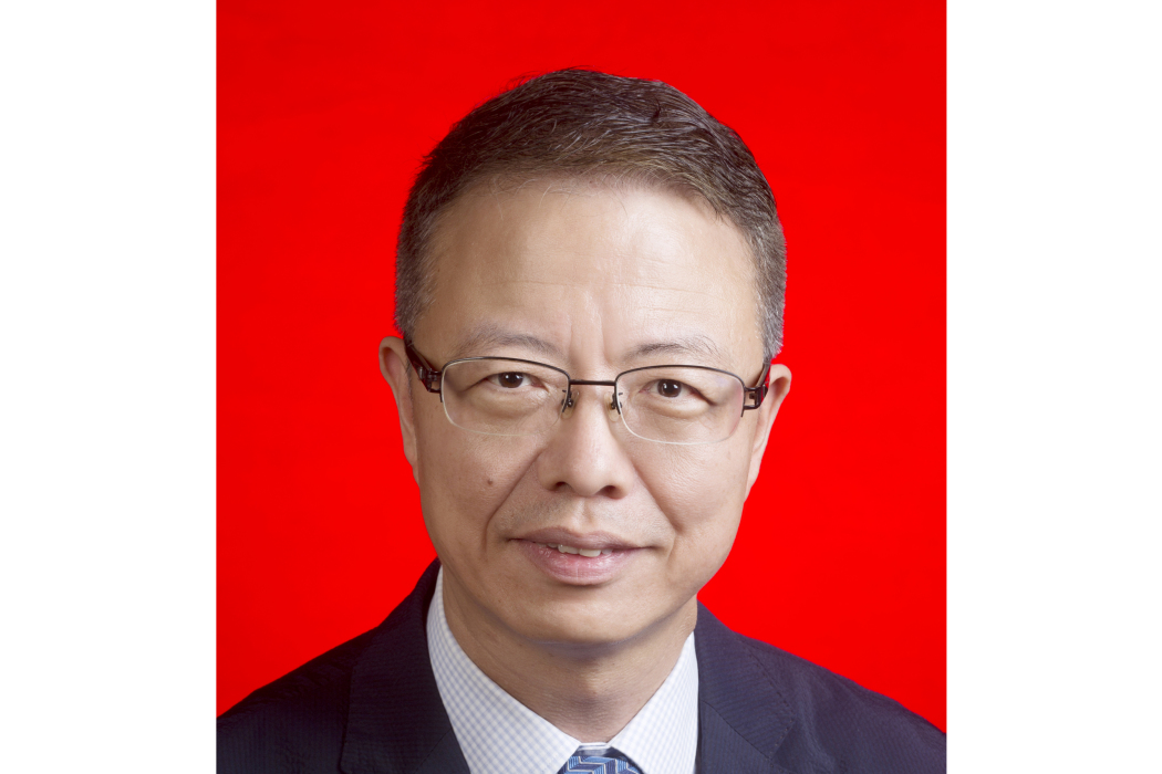 厲明(上海四維樂馬律師事務所高級合伙人,民盟上海市委副主委) 厲明(上海四維樂馬律師事務所高級合伙人,民盟上海市委副主委)