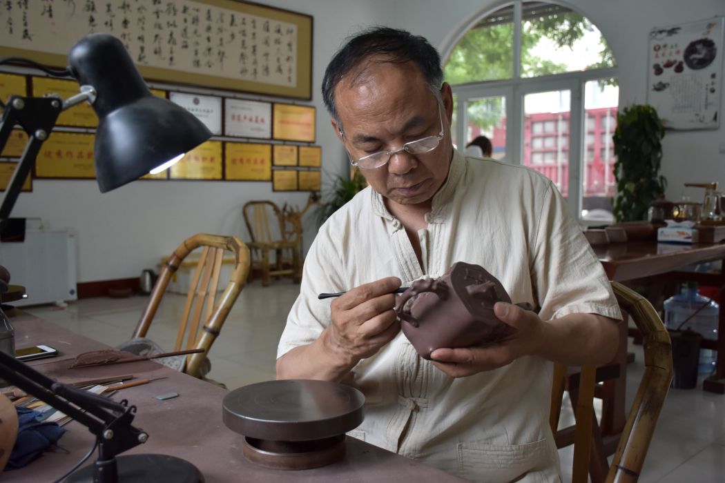 吳志文(山西省工藝美術大師) 吳志文(山西省工藝美術大師)