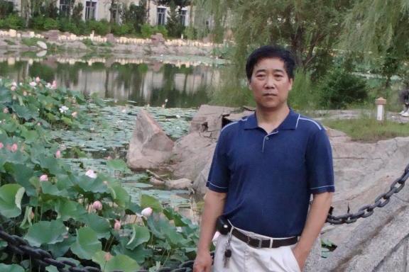 胡振江(牡丹江師範學院教育科學學院教師) 胡振江(牡丹江師範學院教育科學學院教師)