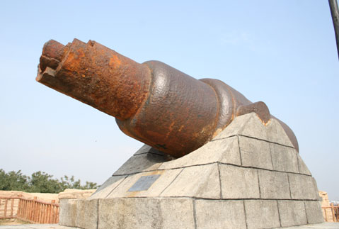 光緒壬午年江南製造總局仿製的阿姆斯特朗炮