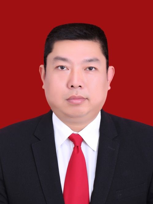 董斌(浙江省台州市臨海市上盤鎮副鎮長) 董斌(浙江省台州市臨海市上盤鎮副鎮長)