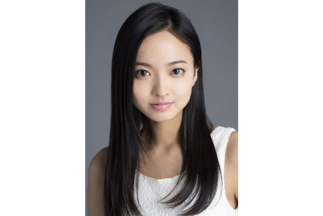 川瀨莉子 川瀨莉子