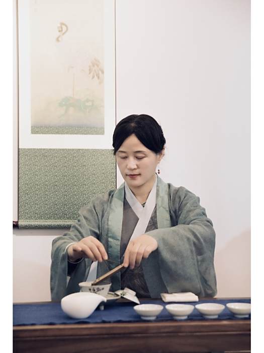 歐陽雯(茶藝師) 歐陽雯(茶藝師)