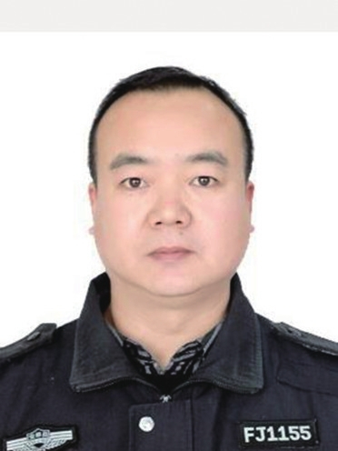 王瑞峰(河南安陽縣公安局交警大隊六中隊輔警) 王瑞峰(河南安陽縣公安局交警大隊六中隊輔警)