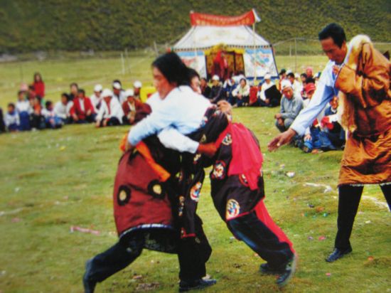 藏式摔跤