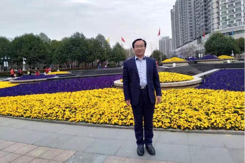 胡志遠(山西師範大學馬克思主義學院副教授) 胡志遠(山西師範大學馬克思主義學院副教授)