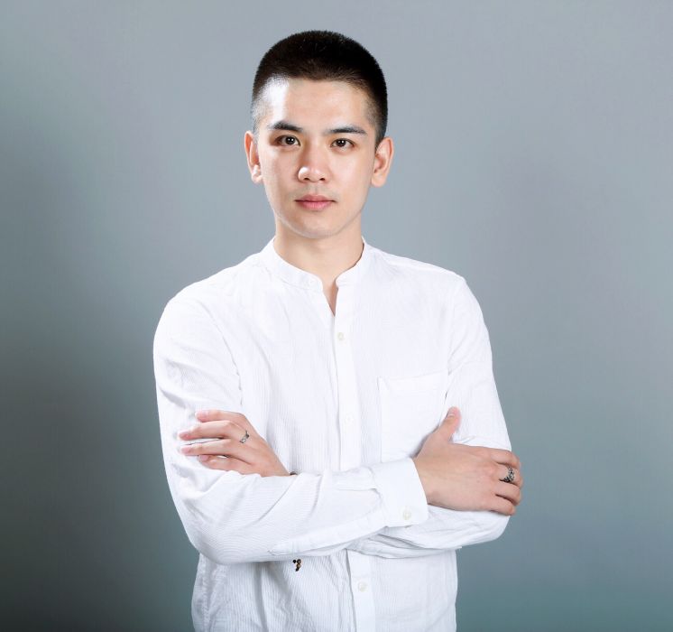 田效源 田效源