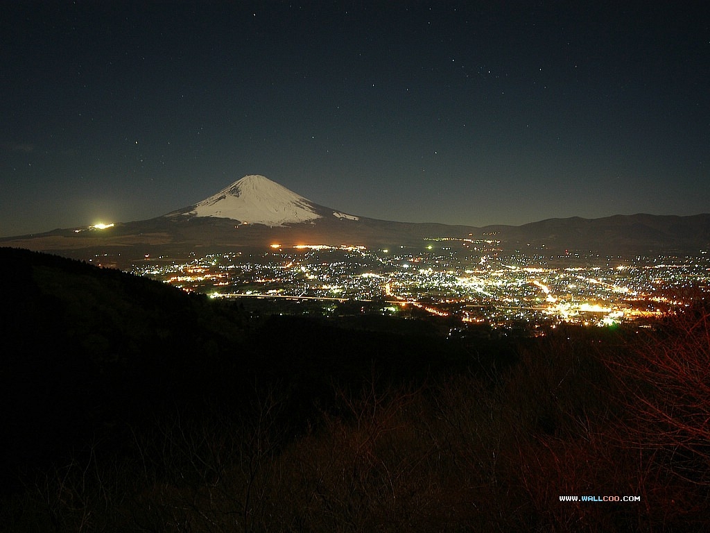 富士山的夜景