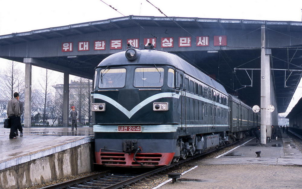 朝鮮鐵路的東風4B型柴油機車