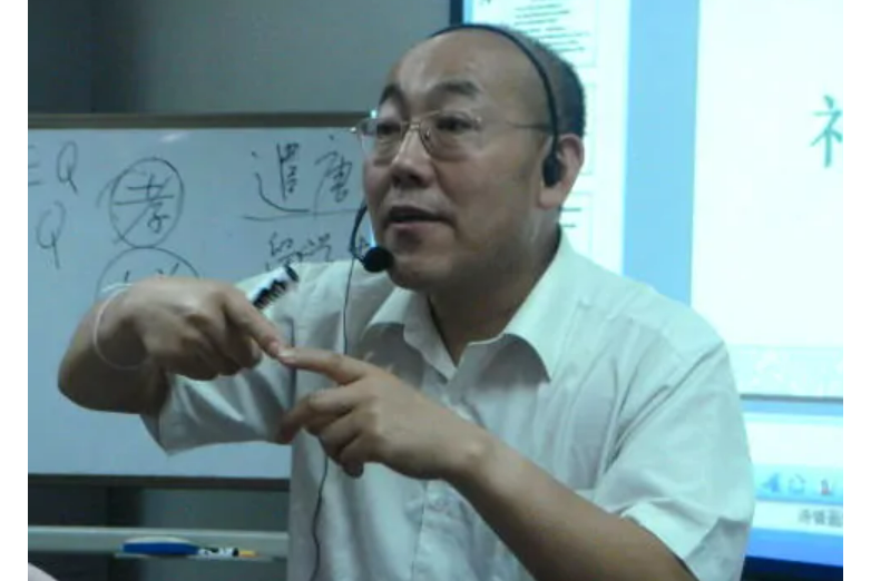 張洪泉(中國教育培訓協會常務副會長) 張洪泉(中國教育培訓協會常務副會長)
