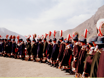 圖3 卓尼藏族民眾跳巴郎鼓舞（莎目舞）