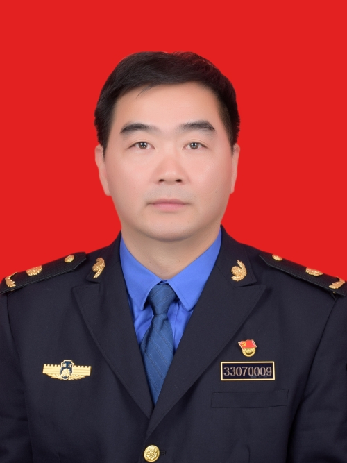 范長春(浙江省金華市綜合行政執法局黨委委員) 范長春(浙江省金華市綜合行政執法局黨委委員)
