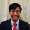 何友暉 何友暉