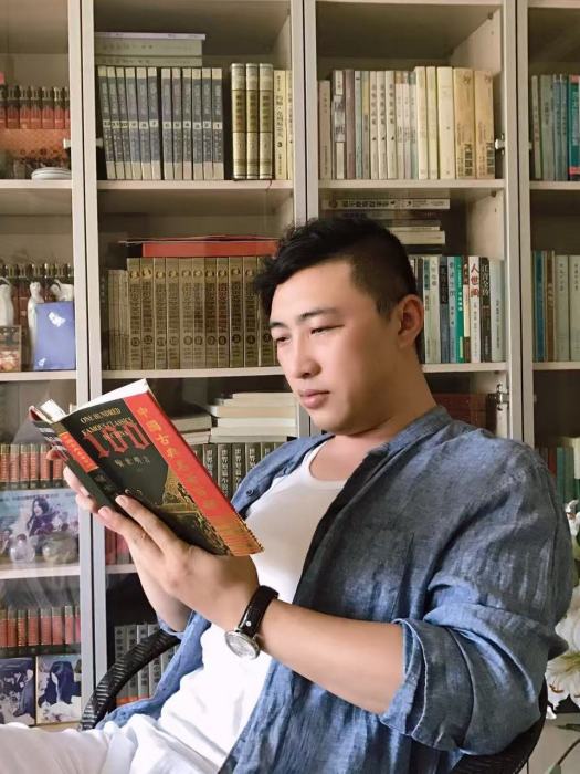 陳英傑(《網咖男孩》作者) 陳英傑(《網咖男孩》作者)