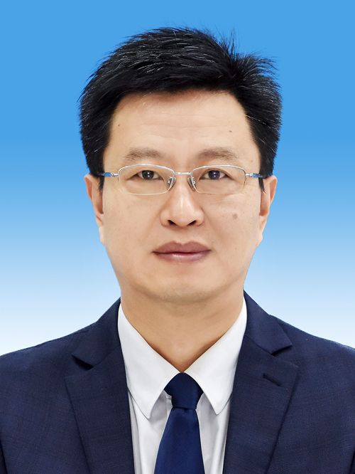 陳鵬輝(江西省公安廳黨委委員,南昌市政府副市長、市公安局局長、督察長) 陳鵬輝(江西省公安廳黨委委員,南昌市政府副市長、市公安局局長、督察長)
