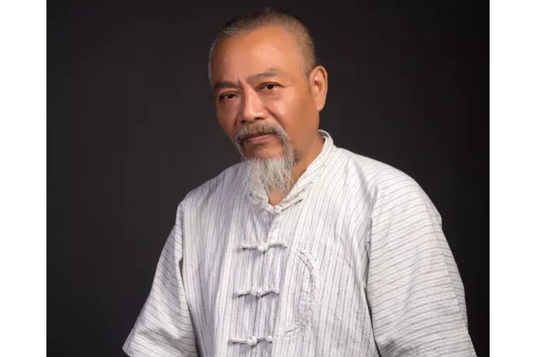 余忠(中國男演員) 余忠(中國男演員)