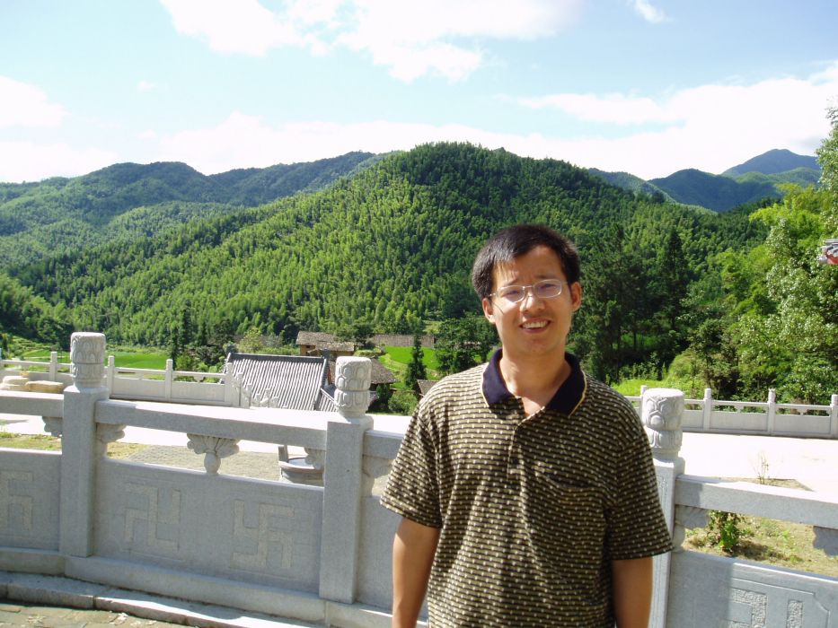 龔汝富 龔汝富