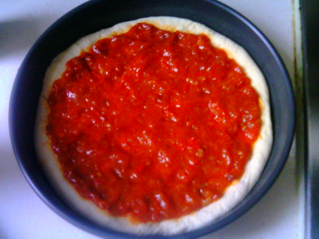 白蘑菇香腸披薩