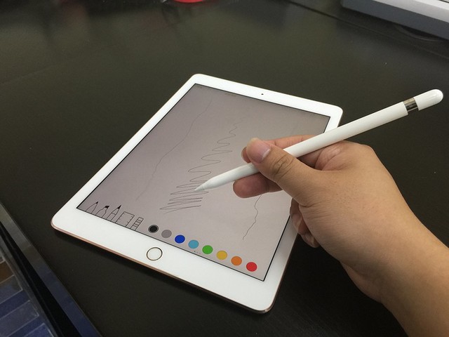 iPad Pro(2015年蘋果公司出品平板)