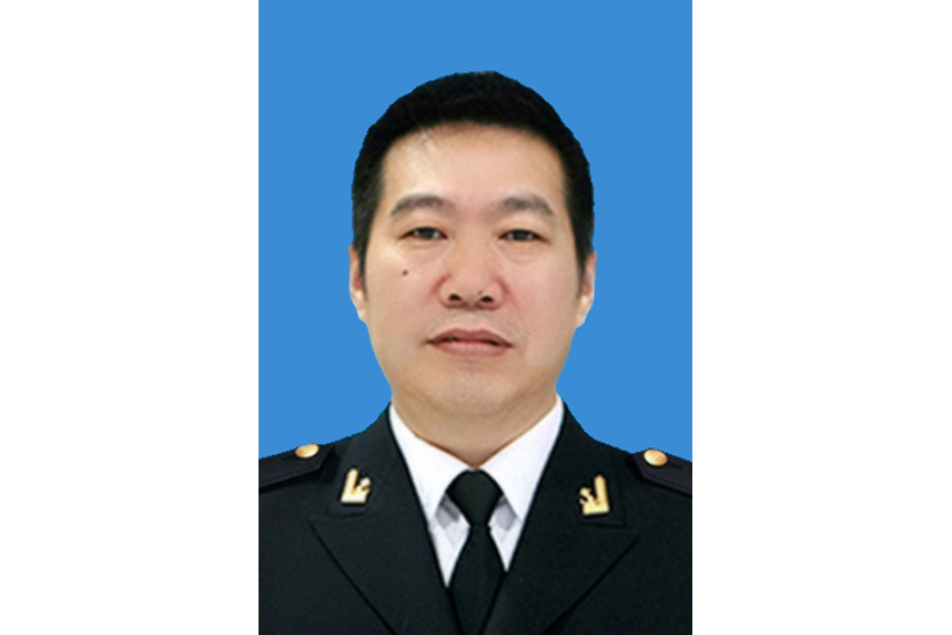 劉力(遼寧海事局黨組成員、副局長) 劉力(遼寧海事局黨組成員、副局長)