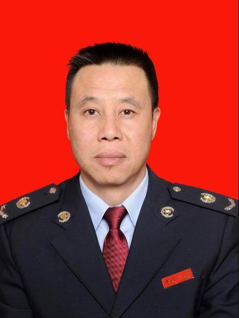 吳志華(國家稅務總局麗江市華坪縣稅務局黨委書記、局長) 吳志華(國家稅務總局麗江市華坪縣稅務局黨委書記、局長)