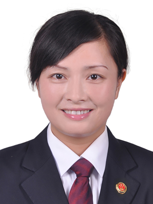 肖冰(江西省贛州市大余縣人民檢察院黨組成員、副檢察長、一級檢察官) 肖冰(江西省贛州市大余縣人民檢察院黨組成員、副檢察長、一級檢察官)