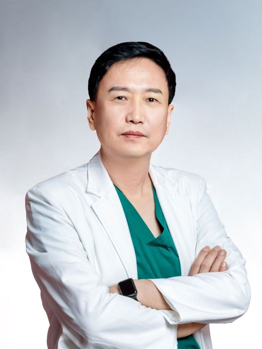 高峻(嘉興曙光美容醫院執業醫師) 高峻(嘉興曙光美容醫院執業醫師)
