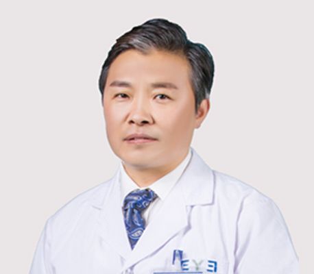 王建強(淮北愛爾眼科醫院院長) 王建強(淮北愛爾眼科醫院院長)