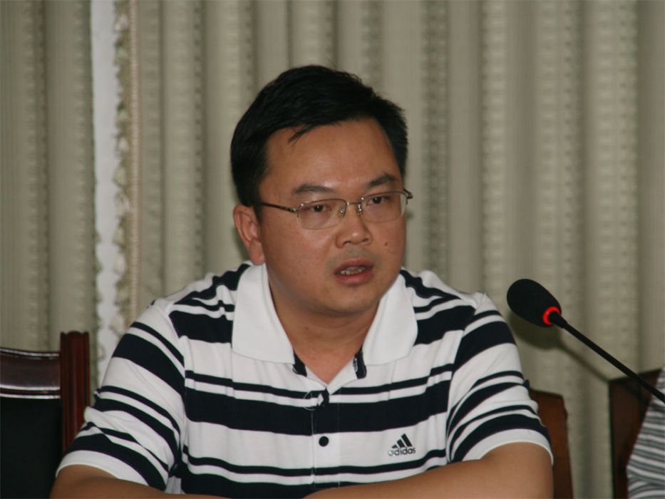 馮傳良(湖南省輕工鹽業集團董事長、黨委書記) 馮傳良(湖南省輕工鹽業集團董事長、黨委書記)