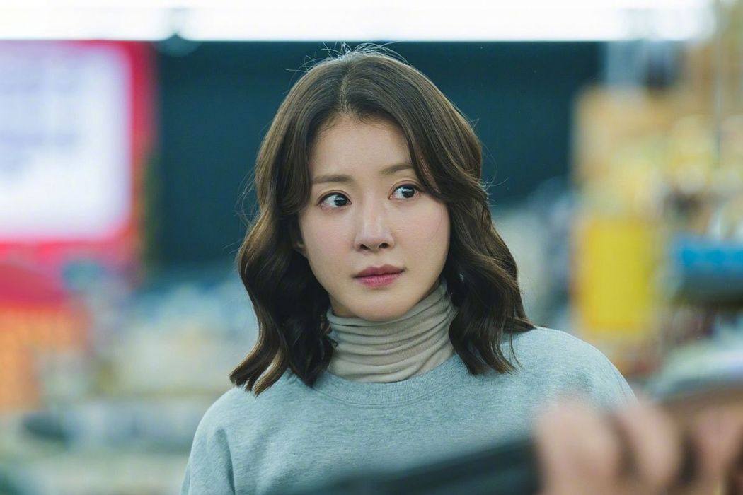 孔美里