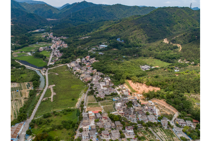 田心村(廣東省中山市南朗街道西部白企行政村下轄村) 田心村(廣東省中山市南朗街道西部白企行政村下轄村)