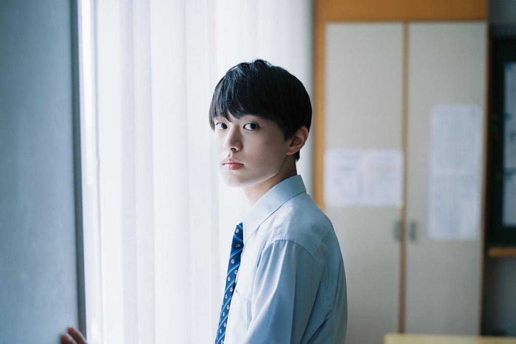 八木昴