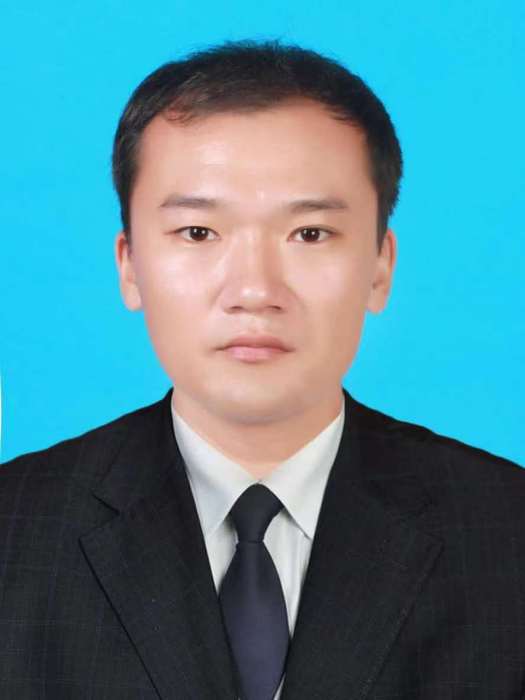 李本(合山市人民政府副市長) 李本(合山市人民政府副市長)