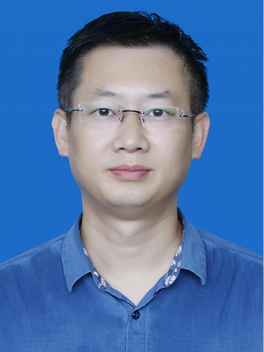 徐洋(餘干縣交通運輸局常務委員、副局長) 徐洋(餘干縣交通運輸局常務委員、副局長)