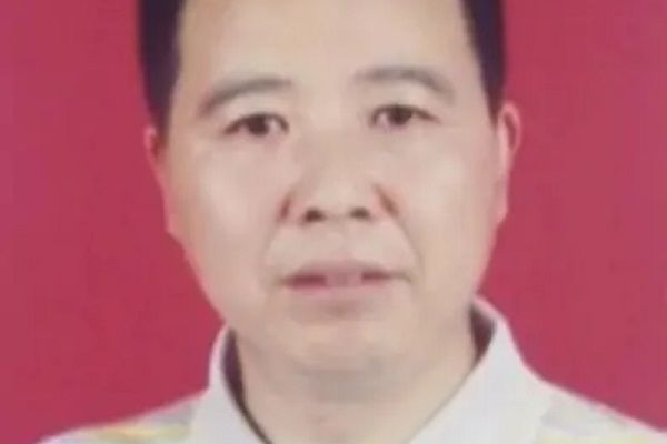 李維謙(四川省大邑縣城管局黨組成員、副局長) 李維謙(四川省大邑縣城管局黨組成員、副局長)