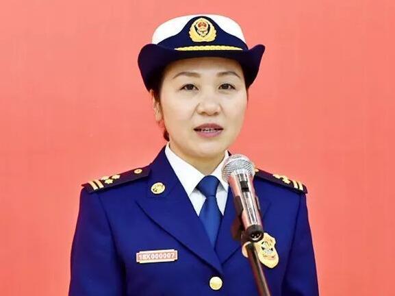 唐紅梅(湖南省消防救援總隊副政治委員) 唐紅梅(湖南省消防救援總隊副政治委員)