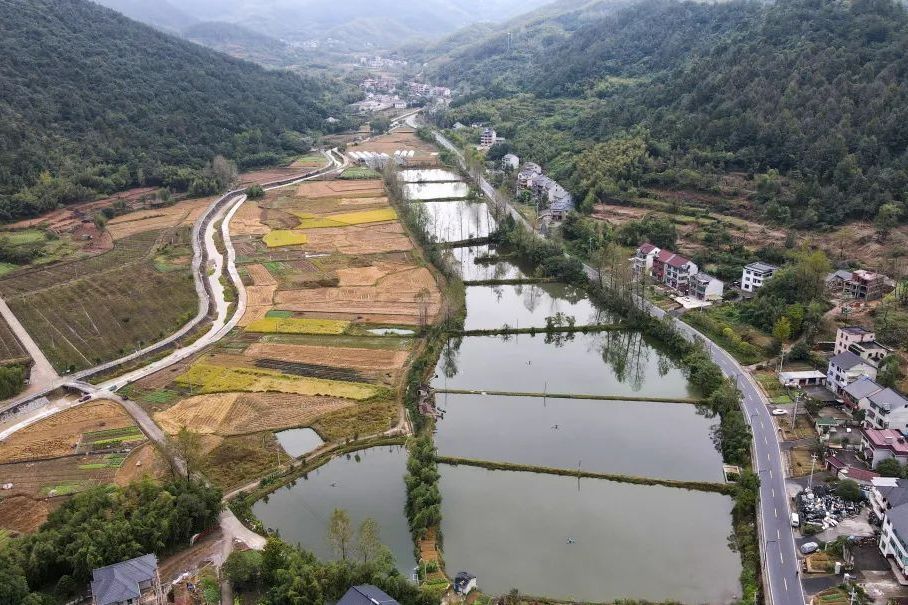 上唐村(浙江省杭州市桐廬縣橫村鎮下轄村) 上唐村(浙江省杭州市桐廬縣橫村鎮下轄村)