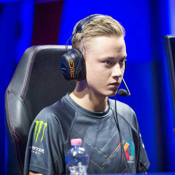 Fnatic(FNC(FNC戰隊)) Fnatic(FNC(FNC戰隊))