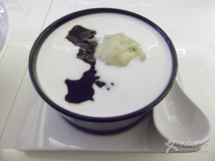 榴槤椰汁紫米露