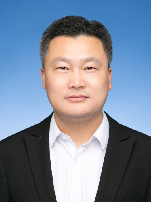 王海峰(浙江省舟山市公安局副局長、舟山市岱山縣人民政府副縣長) 王海峰(浙江省舟山市公安局副局長、舟山市岱山縣人民政府副縣長)