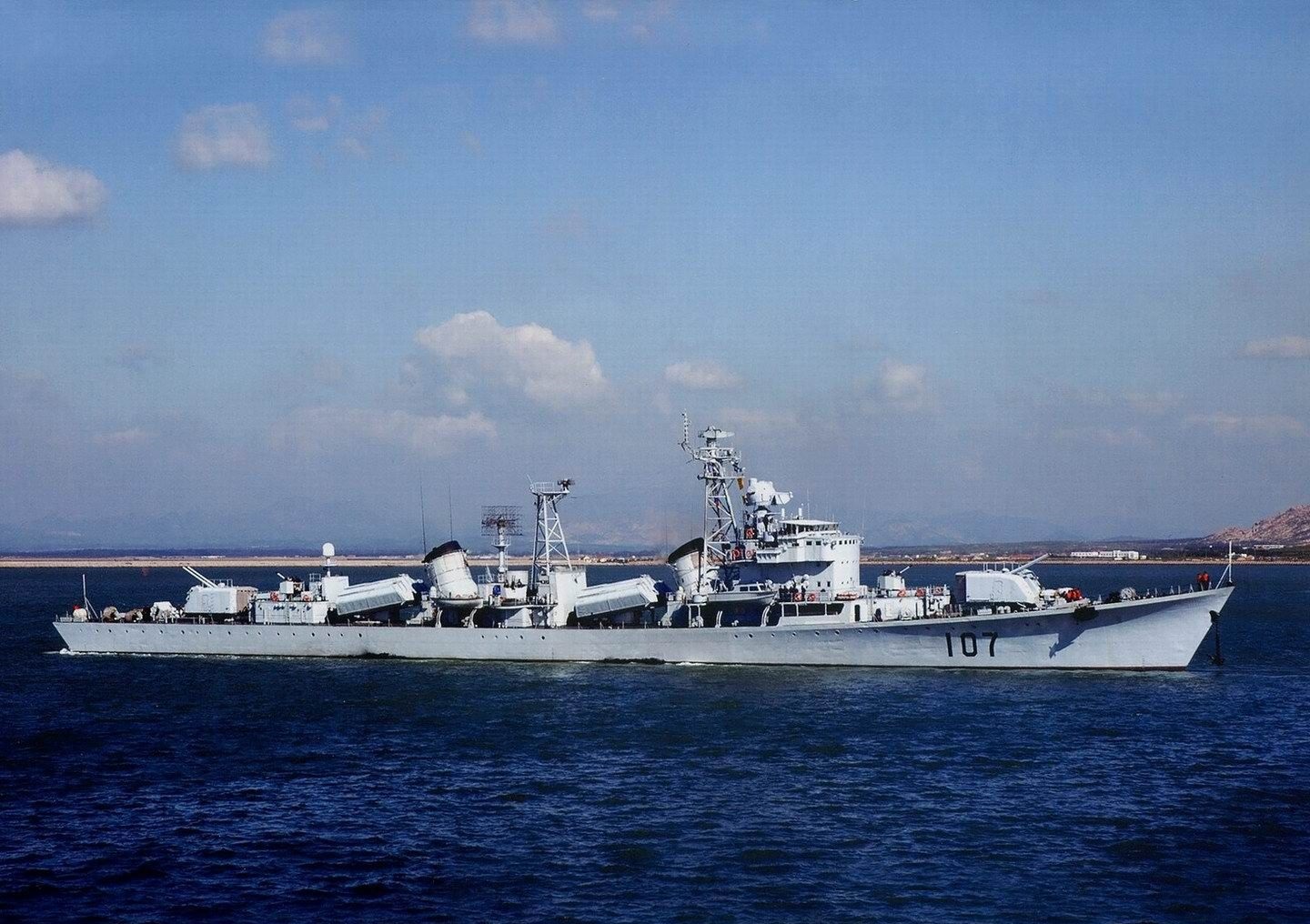 銀川號驅逐艦(051型驅逐艦（舷號107）)
