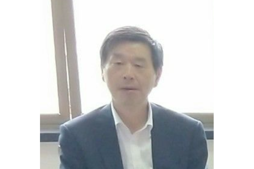 張健雄(橫溪鎮衛生院黨支部書記、院長) 張健雄(橫溪鎮衛生院黨支部書記、院長)