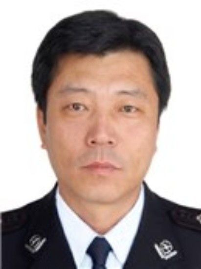 劉一凡(內蒙古大興安嶺森林公安局局長) 劉一凡(內蒙古大興安嶺森林公安局局長)