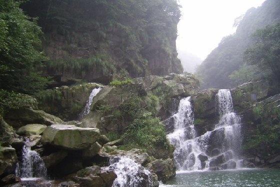 岩底壩 岩底壩
