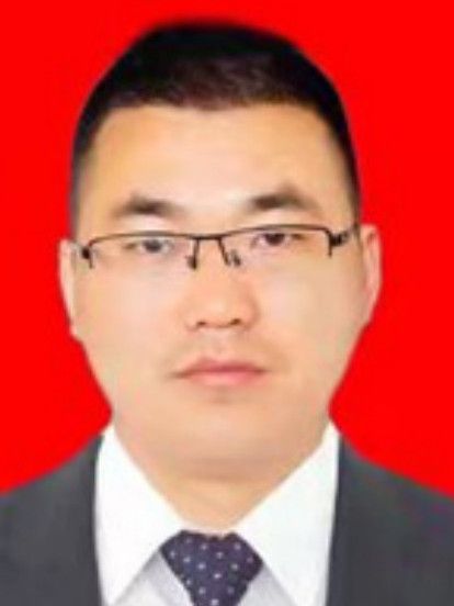 盧成建(四川省廣元市青川縣林業局黨組書記、局長) 盧成建(四川省廣元市青川縣林業局黨組書記、局長)
